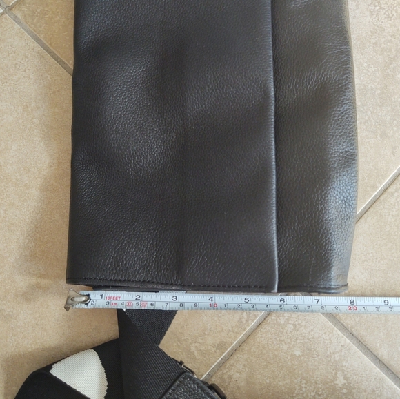 Black Leather CROSSBODY HAND BAG Polka Dot Adjustable Strap 4 Pockets Ear Japan - Picture 15 of 16